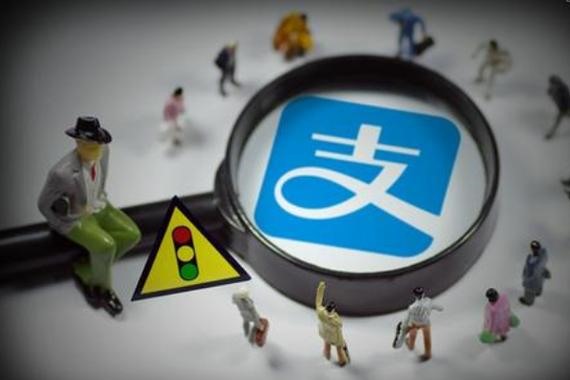 怎样在附近人里找自己的好友？